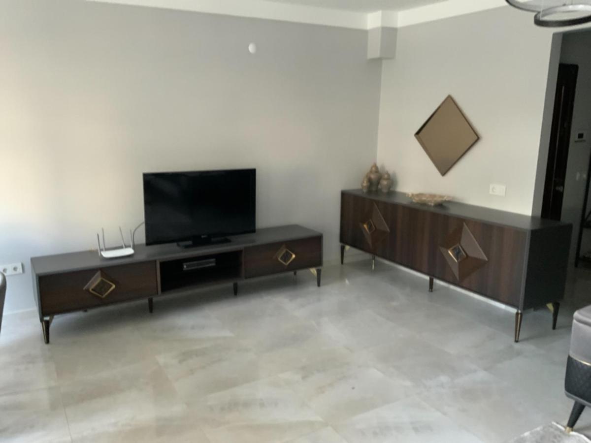 Luxury Z-Apart Family Homes 2 Bedrooms Wifi Near Metro Zeytinburnu Стамбул Екстер'єр фото
